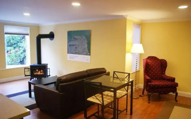 Ashbury Garden Studio Holiday