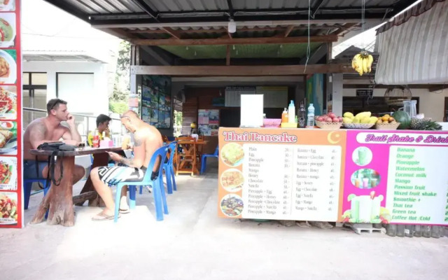 Marina Hut Guest House