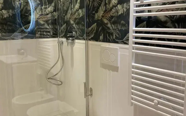 Modern 2 bedrooms - Cino 15