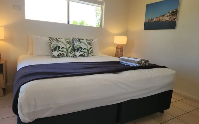 Central Plaza Port Douglas Apartments