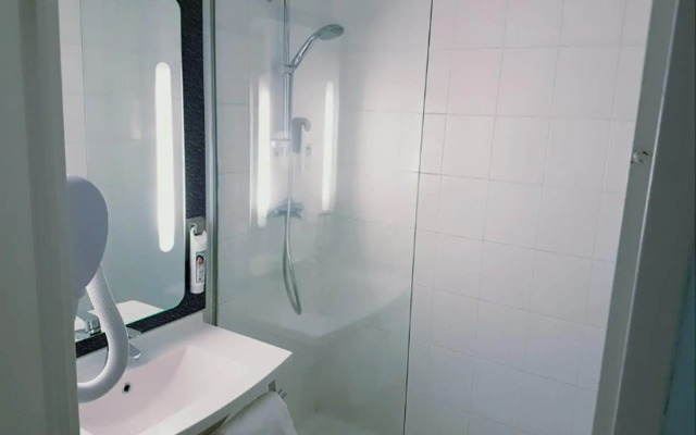 ibis Clermont Ferrand Nord Riom