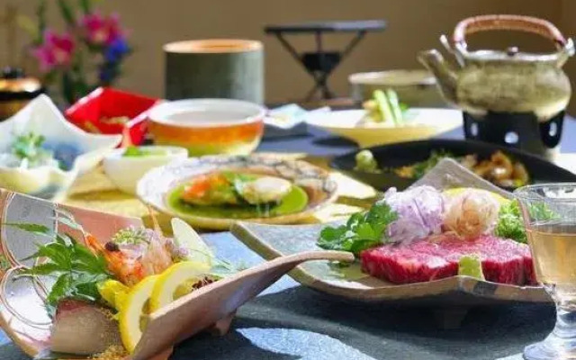 Yuga Onsen Hotel Santoka