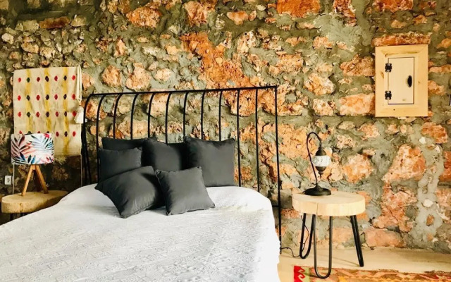 Kale Lodge - Adults Only