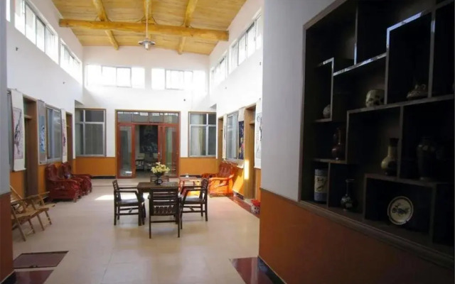 Dunhuang Family Youth Hostel
