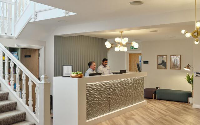 Linton Lodge Hotel, BW Signature Collection