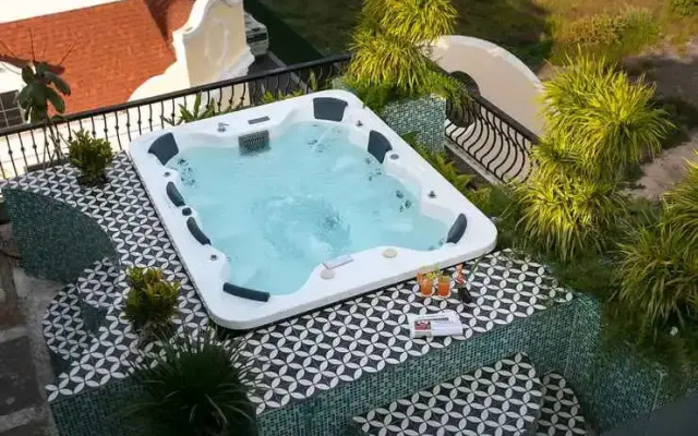The Exquisite HaLong Hotel
