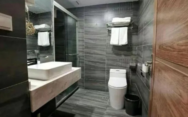 Linhai Hongshun Business Hotel