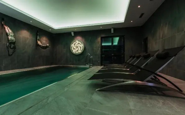 Barok Hotel a Apartmany