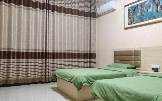 Dunhuang Nongfu Hostel
