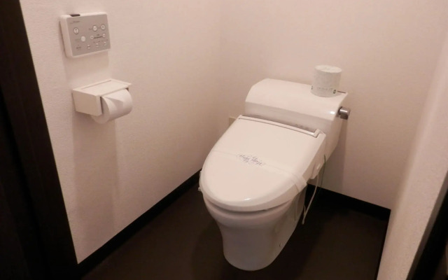 Hiroshima Peace Hotel - Hostel