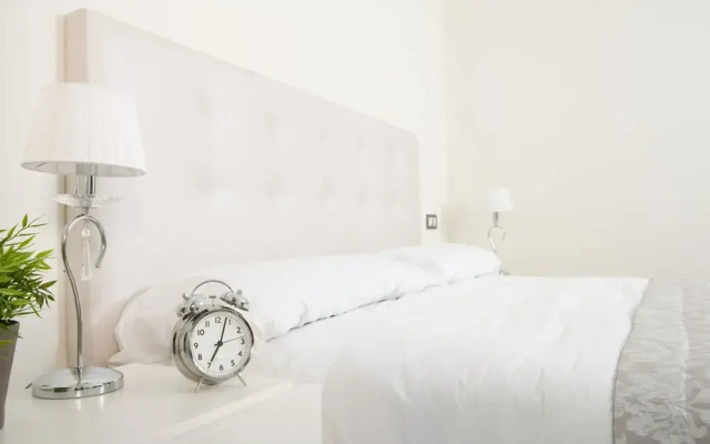 Ami Splendid Rivergate Views