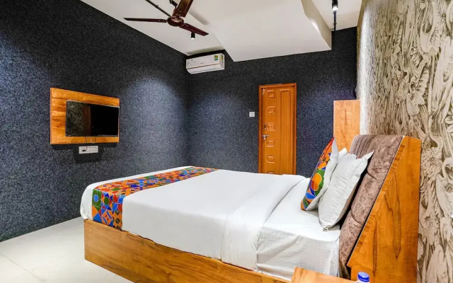 Fabhotel The Life