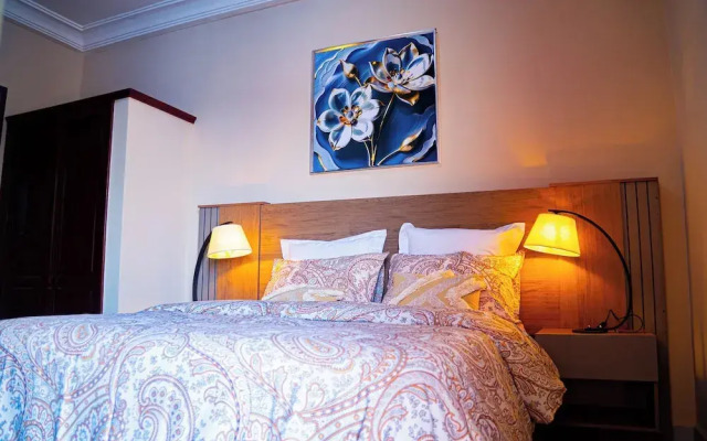 Modern Chic Apartment Yaoundé