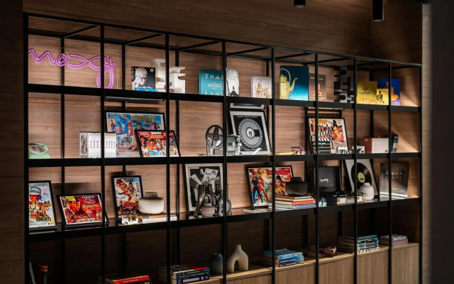 Moxy Bangkok Ratchaprasong