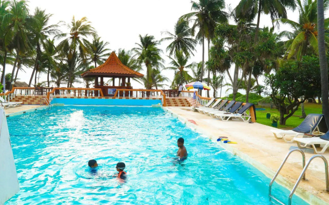 Golden Star Beach Hotel