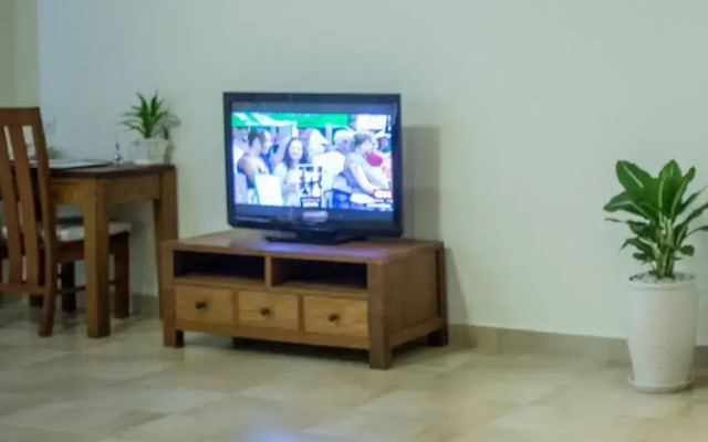 La Residence Suites