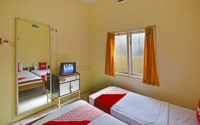 Hotel Mutiara by OYO Rooms