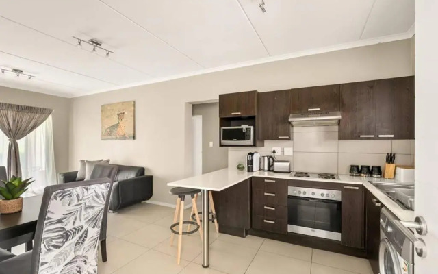 Lovely 2 bedroom apartment with modern finishes