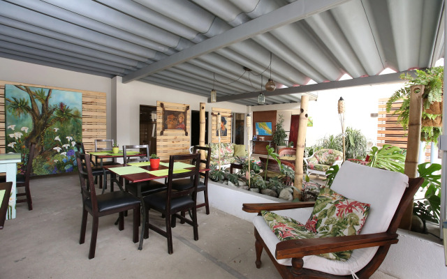 Airport Costa Rica B&B