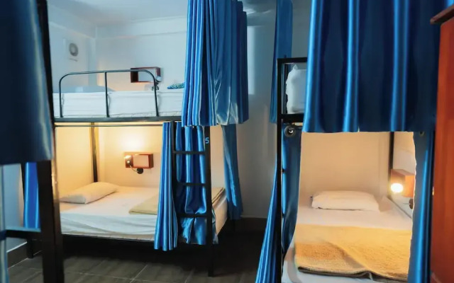 Ruby Riverside Hotel & Hostel