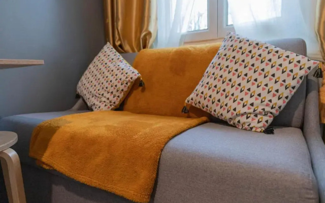 Cosy Home - PantinSmile