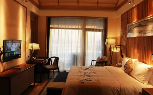 Queshan Lake Arcadia Intl Resort