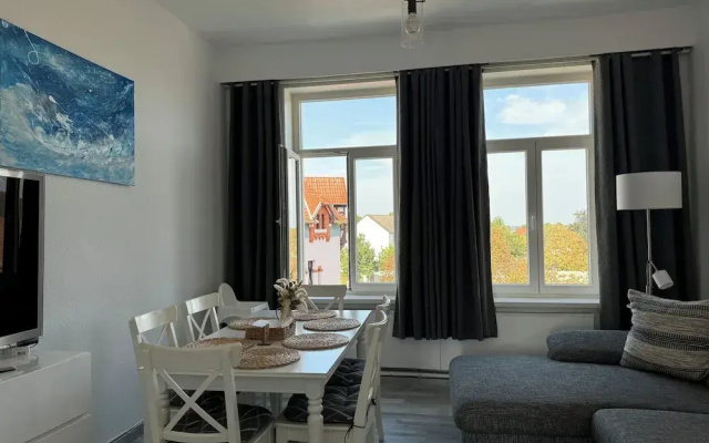 4 room new apartment center contactless