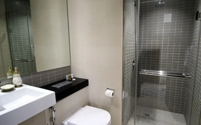 Kennedy Towers - Silverene