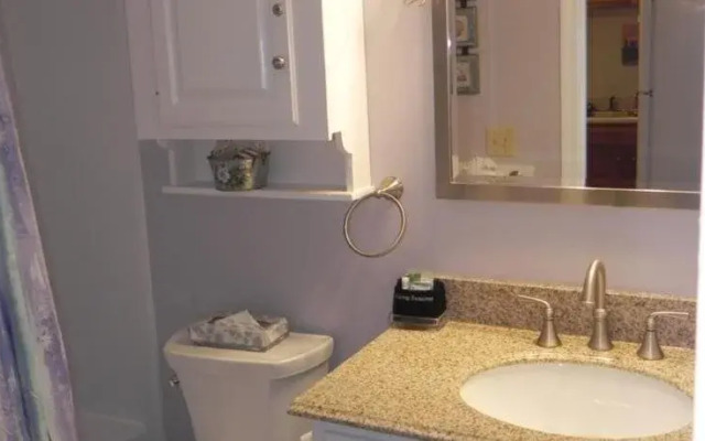 Elmwood Resort Hotel