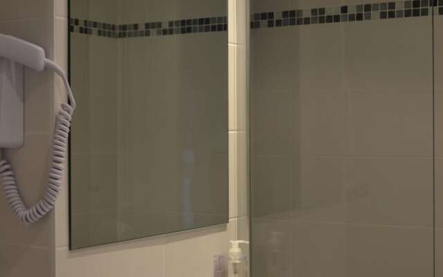 Brit Hotel Les Alizés