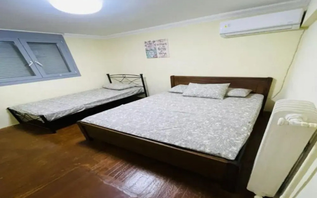 Aj Home, Athina, Attiki, Greece