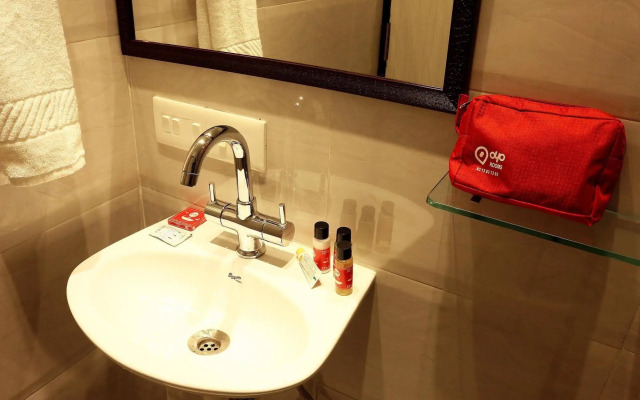Hotel Crest Inn
