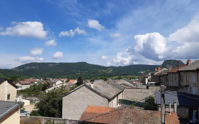 Hôtel Restaurant Le Barriol