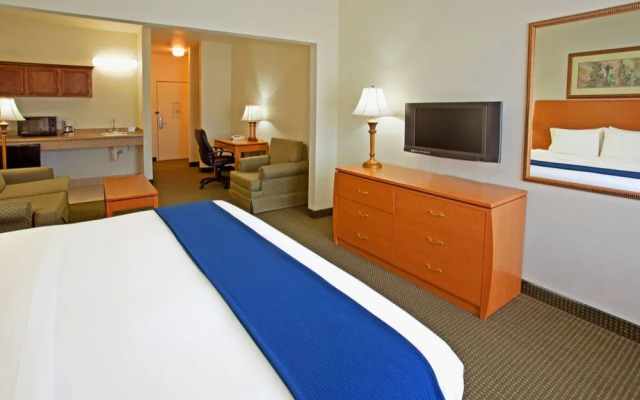 Holiday Inn Express & Suites Columbus
