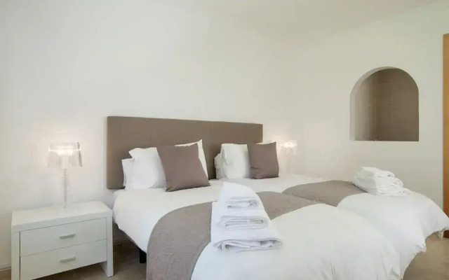 Villa Issabella Marbella, Elviria