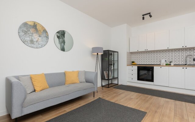 Spacious Apartment by Renters