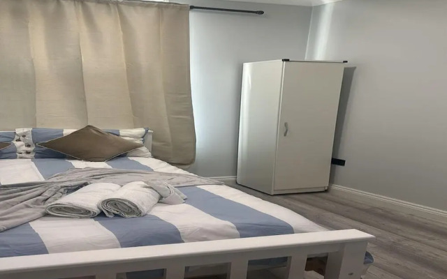 Studio Flat in London