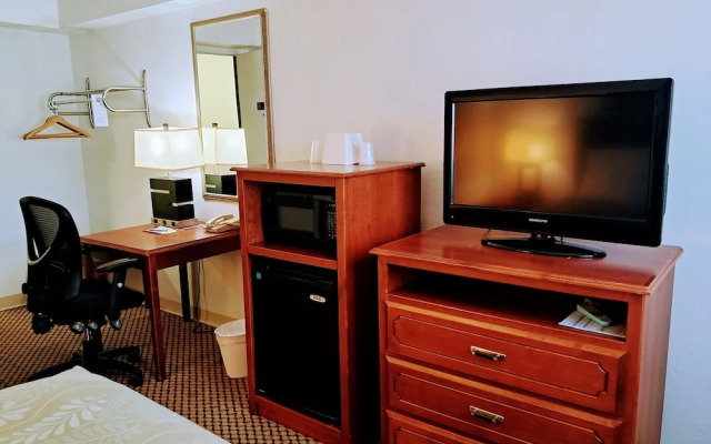 National 9 Casper - Showboat