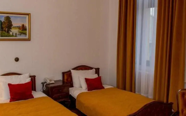 Hotel Grand
