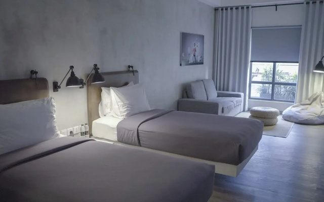 Moxy Bandung