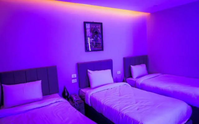 Pyramids Hotel