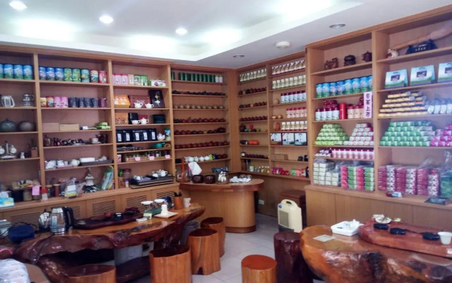 Qun Feng Hotel