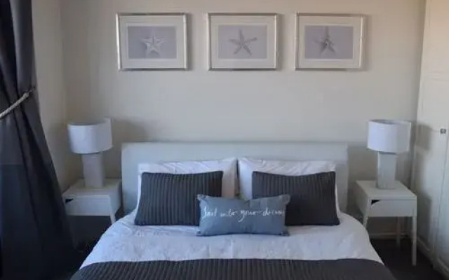 The Queens Hotel