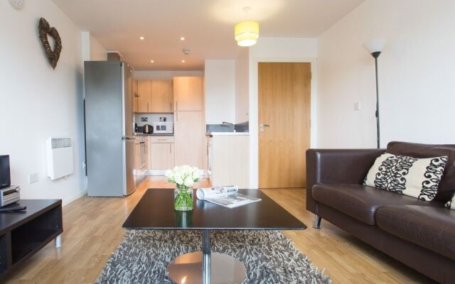 Roffey Apartment