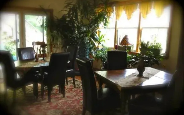 Sheppards Place Bed & Breakfast