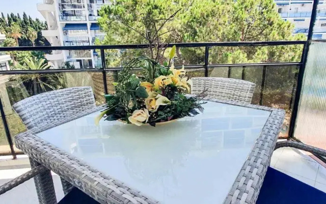 SKOL 424 Stunning One-bedroom apartment with sea views