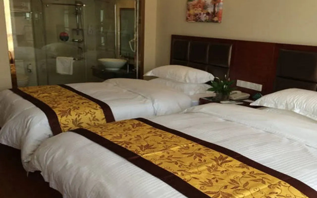 GreenTree Inn Maanshan Hunan West Road Gold Eagle Express Hotel