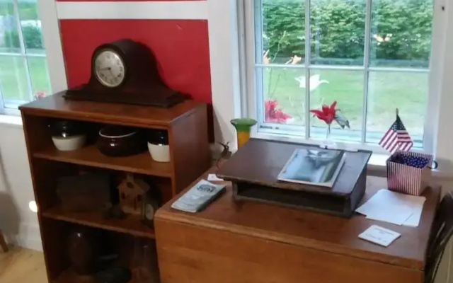 Hummingbird Hill Bed & Breakfast