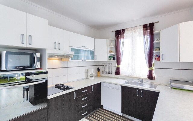 Amazing Home in Palje Brdo With Wifi and 3 Bedrooms