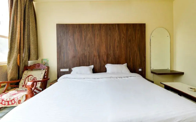 SPOT ON 36985 Praful Palaces